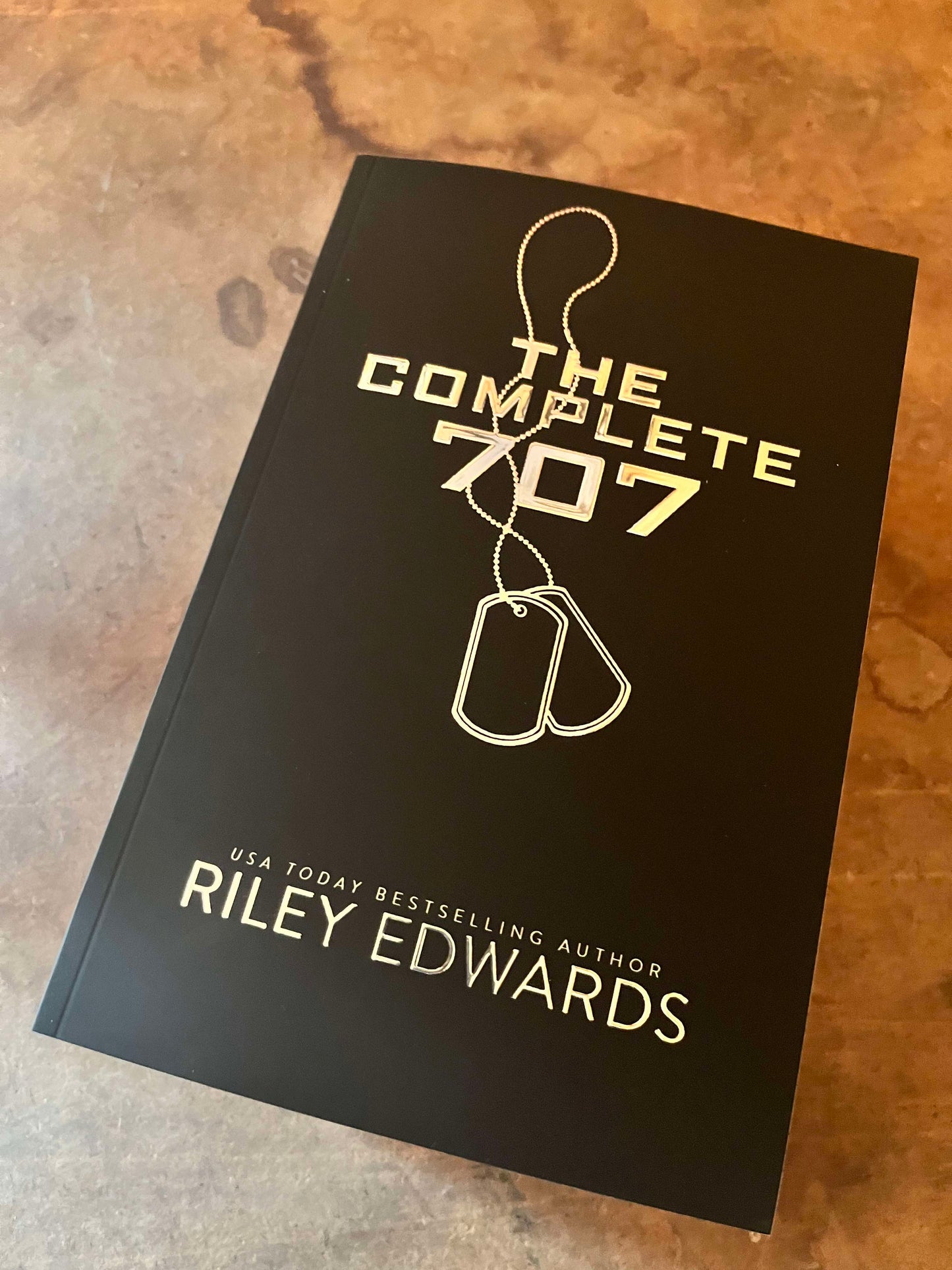 The Complete 707 Paperback